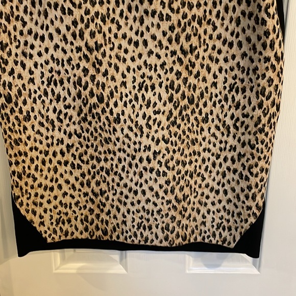 Diane von Furstenberg Beige Leopard Print Pencil Skirt w/ Black Back - Picture 3 of 11